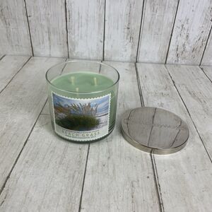 Bath Body Works BEACH GRASS 3-Wick Candle W/ Essential Oils 14.5 oz NEW